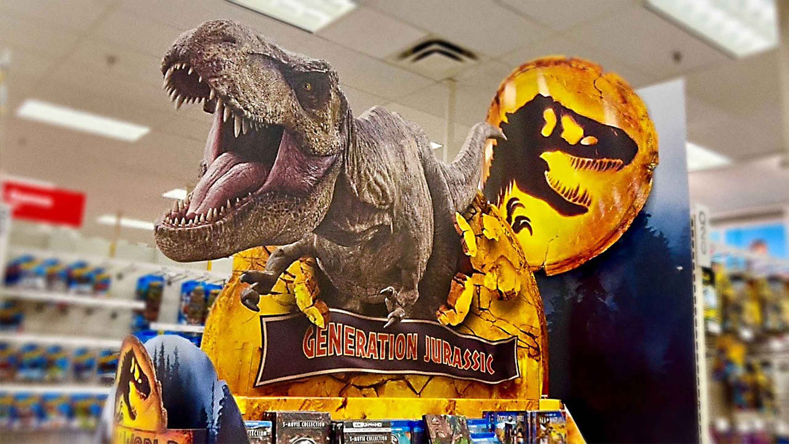 MXW_Website_Content_JurassicWorldRetail_26JUN26_JK-02